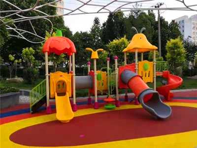 幼兒園滑梯制作材料定期保養(yǎng)原因
